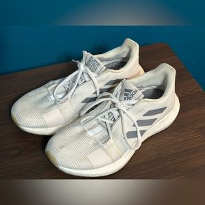 Adidas Boost White Running Shoes Size 9